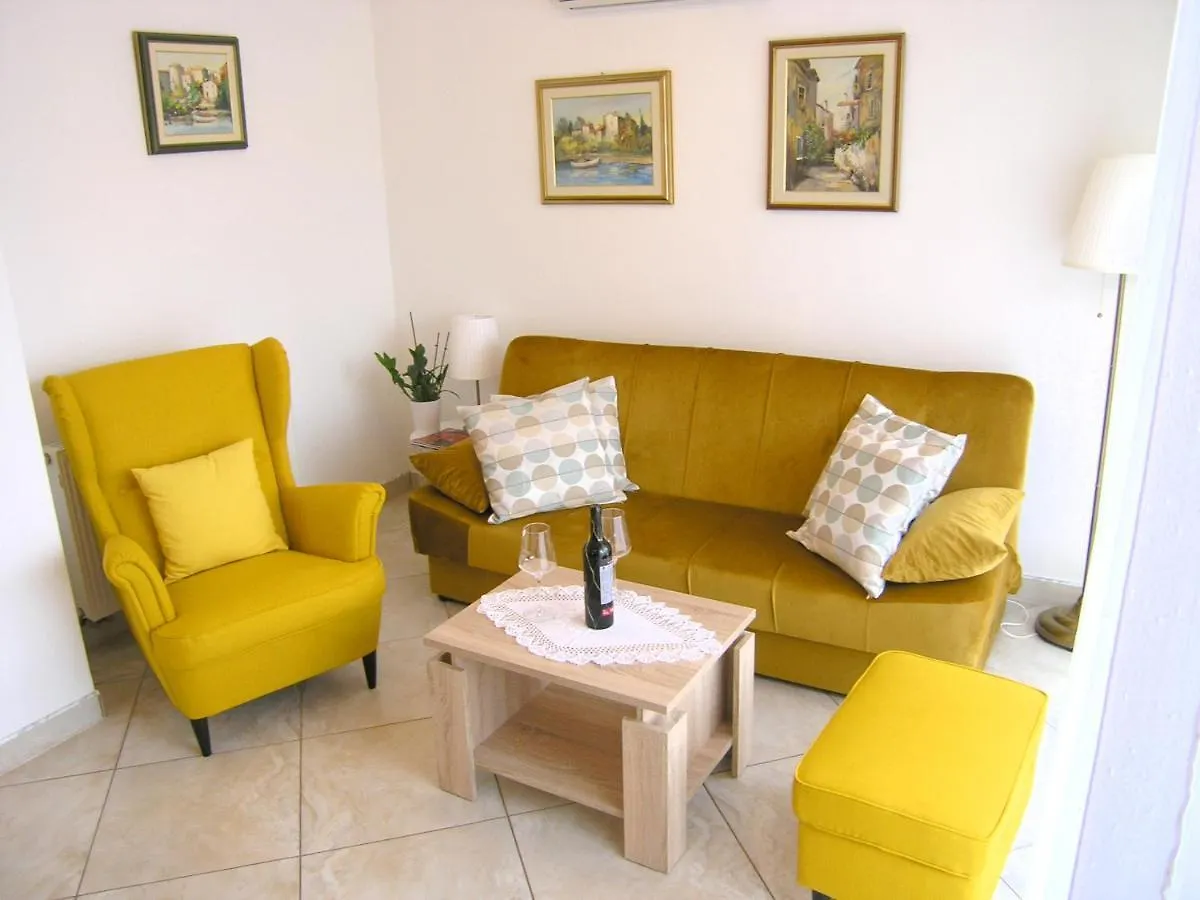 Apartment Jan Krk Island 0*, Krk Town