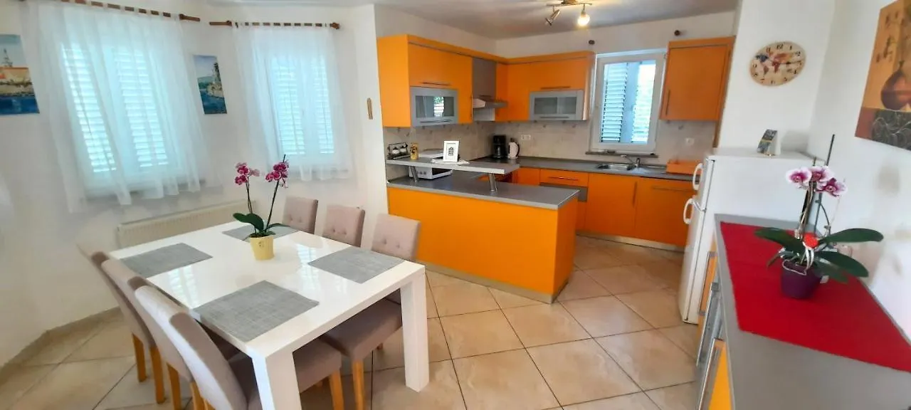 קרק Apartment Jan