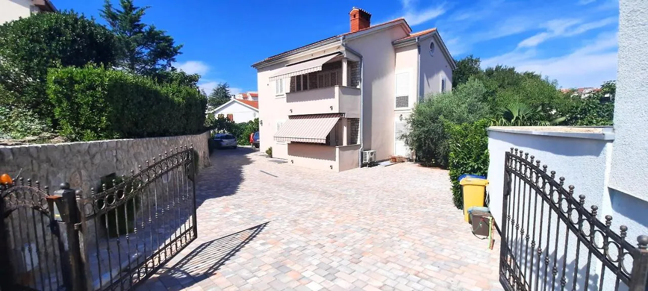 קרק Apartment Jan